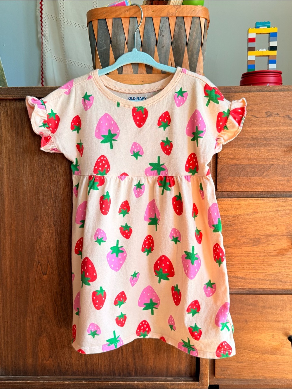 Old Navy Pink Strawberry Print Ruffle-Sleeve Dress